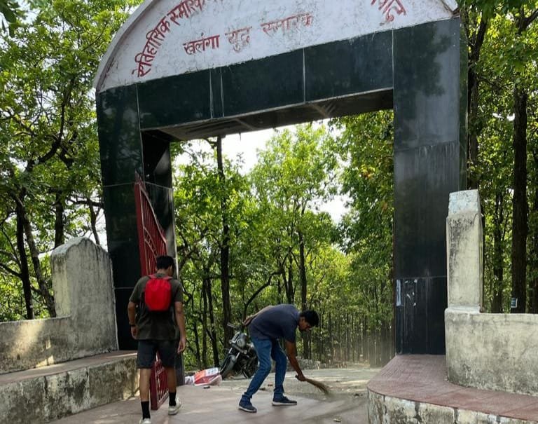 Cleanliness Drive at Khalanga Yudh Smarak by Sarvatra Seva Foundation